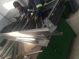 Fabricação de estrutura metálica na oficina